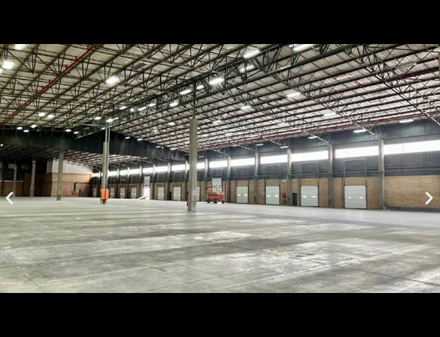 7,738M² WAREHOUSE TO LET IN SAMRAND BUSINESS PARK